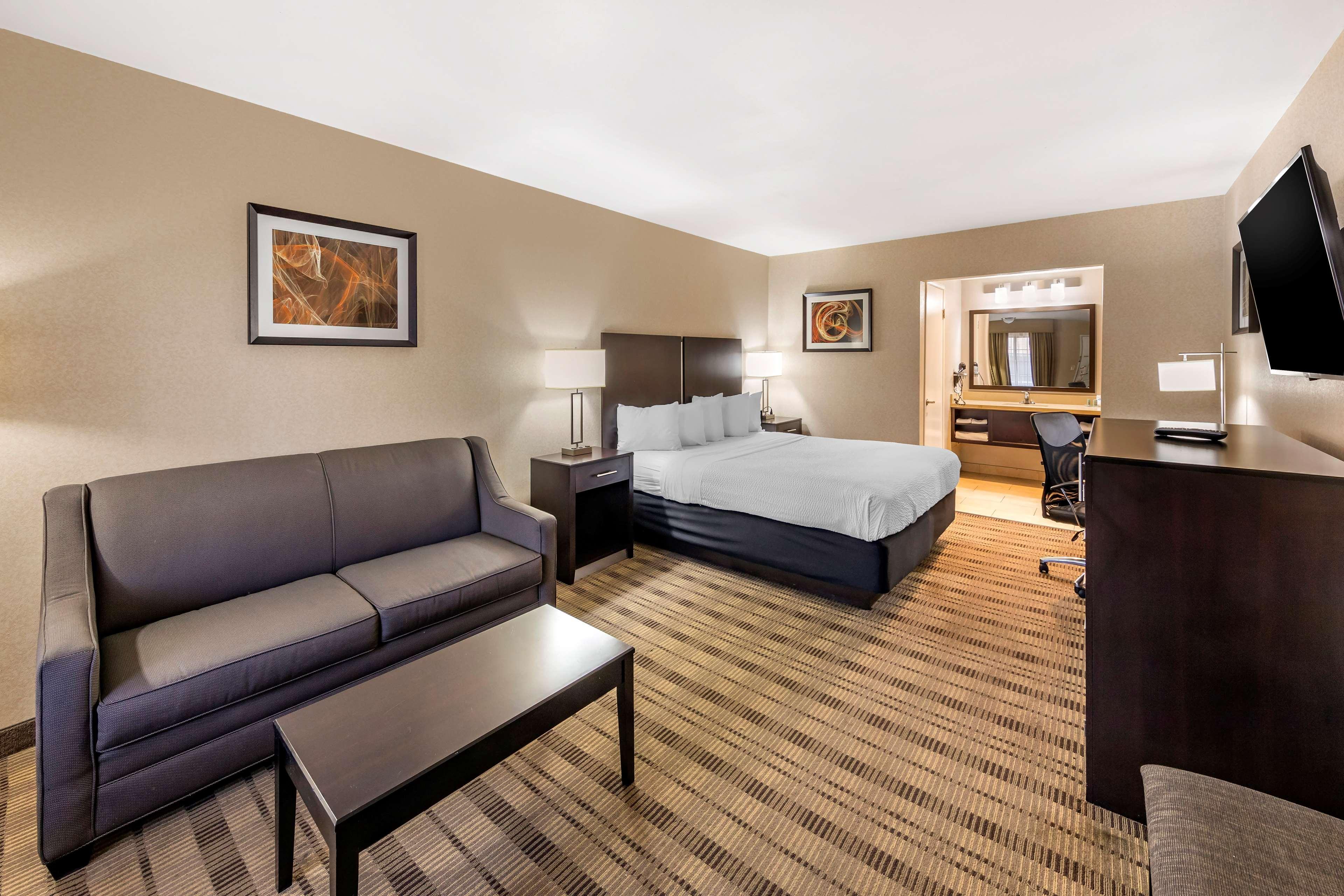 Best Western Country