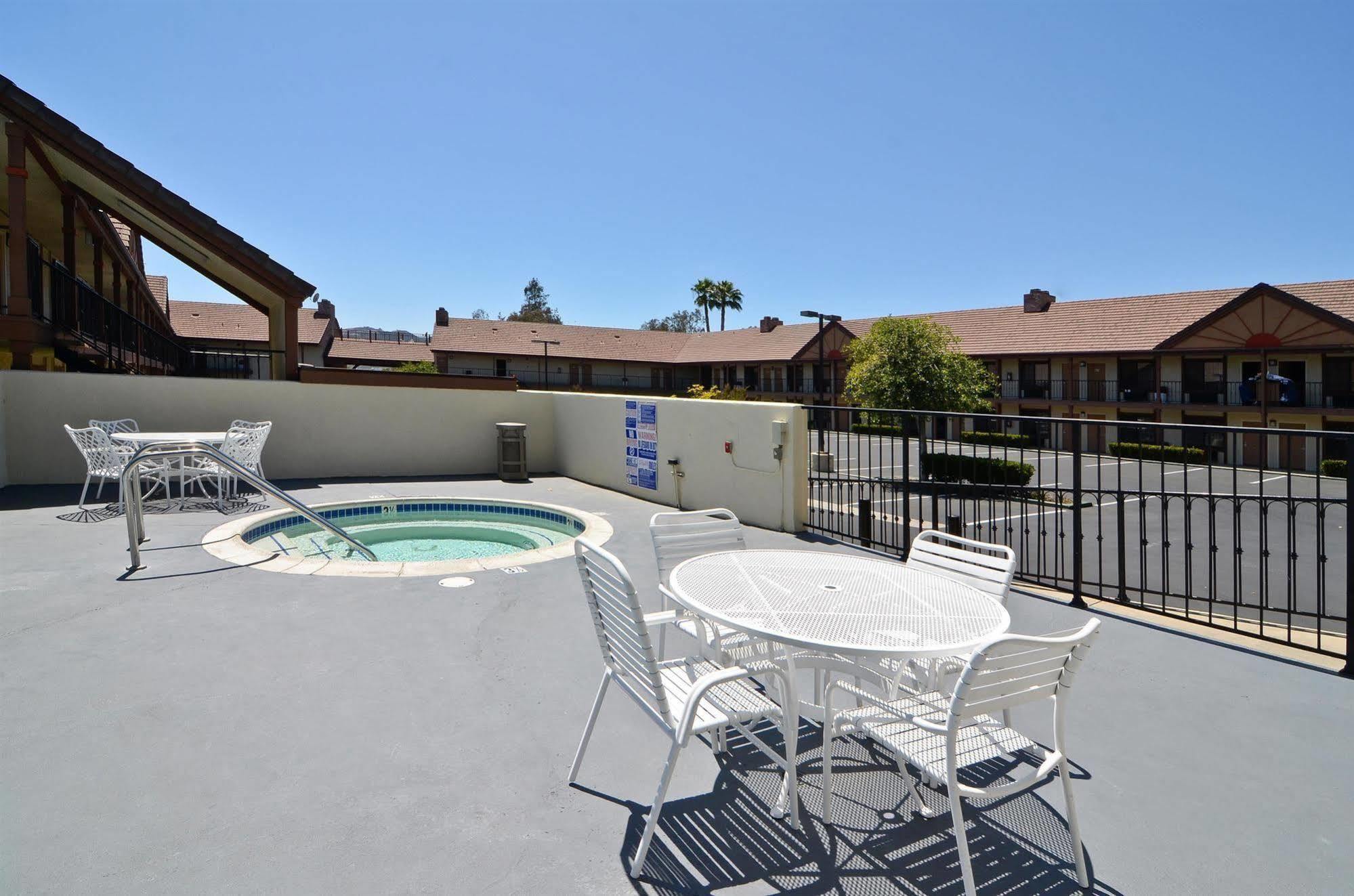 Best Western Country 3* Temecula